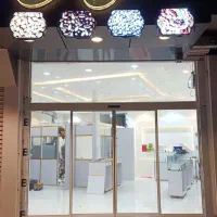 نصب شیشه سکوریت وکرکره برقی و شیشه ساختمانی