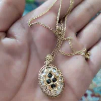 پلاک وزنجیر