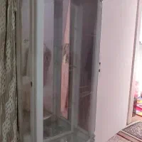 بوفه تمیز ، بدون زدگی و رنگ پریدگی، در حد نو