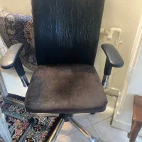 صندلی چرخدار اداری