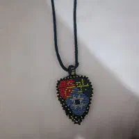 یک گردنبند زندان بافت