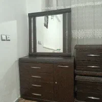 فروش دراور و آیینه و پا تختی