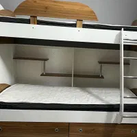 تخت دوطبقه بزرگ سال همراه تشک