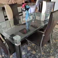 میز نهارخوری ۴نفره صندلیها چرم درحد نو|میز و صندلی غذاخوری|ابریشم, |دیوار