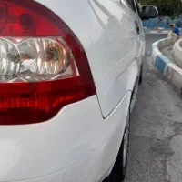 تیبا صندوقدار سفید.مدل ۹۹.