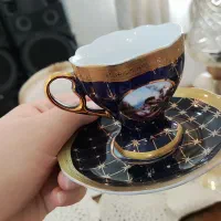 بستنی خوری و فنجان نعلبکی لیلی و مجنون سورمه ای