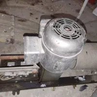 موتور پرده سینما و بخاری نفتی