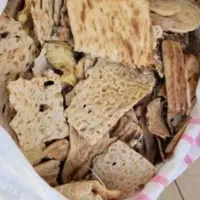نان خشک تمیز