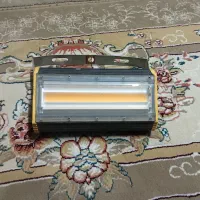پروژکتور نور زرد