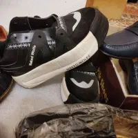 کفش و کتانی