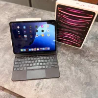 Ipad M2 ۱۲۸ با‌کیبورد