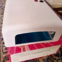 دستگاه یو وی  خشک کننده ناخن ، نو  و داخل کارتن