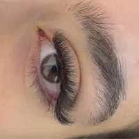 استخدام مژه کار حرفه ای با شرایط عالی