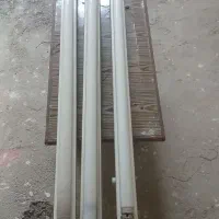 لامپ مهتابی تک