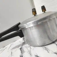 زود پز۶لیتری