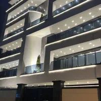 آپارتمان کلیدنخورده باپارکینگ اضافه و سازنده معتبر