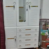 کماد جا لباس شیک خودش یع پا کماد دیواریه