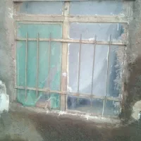 پنجره‌سالم‌فروش‌فروی‌سه‌عدد