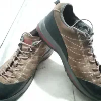 کفش کوهنوردی USHBA