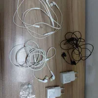 سه عدد هندزفری و دوعدد سری شارژ|لوازم جانبی موبایل و تبلت|فردوسیه, |دیوار