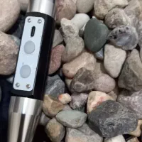 گوهر شب چراغ طبیعی( سنگ های فلورسانسی.