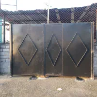 درب آهنی دسته دوم    دروازه دسته دوم