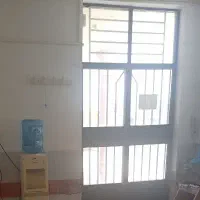 شیشه بری و نقاشی ساختمان