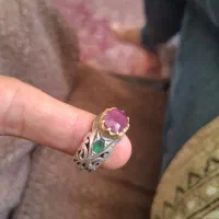 انگشتر یاقون به همراه زمرد