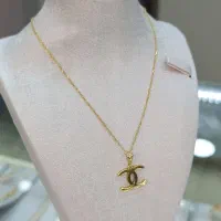 مدال آویز شنل دسته 2|جواهرات|ایلام, |دیوار