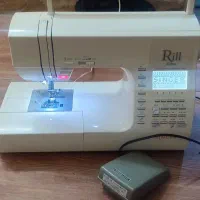 چرخ خیاطی|چرخ خیاطی و ریسندگی|شاهین‌شهر, شهرک گلدیس|دیوار