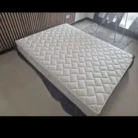۳ عدد تشک تخت دونفره  و۱ عدد تک نفره