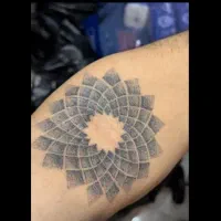 تتو بدن لشت نشا|خدمات آرایشگری و زیبایی|رشت, فلسطین|دیوار