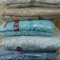 پتو مسافرتی طرح گل برجسته