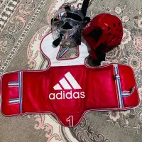 تجهیزات و لباس تکواندو و کاراته