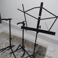 گیتار یاماها C390 و پایه گیتار پایه نت|گیتار، بیس، امپلیفایر|شیراز, گلشن|دیوار