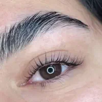 آموزش  لیفت مژه و ابرو