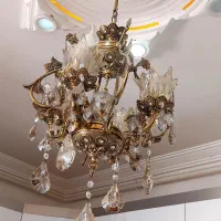 لوستر کریستالی کلاسیک، سالم و بدون نقص|لوستر و چراغ آویز|نقده, |دیوار