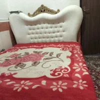 تخت خواب دونفره درحد کامل