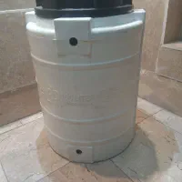 منبع آب ۱۰۰ لیتری درحد نو