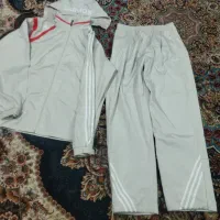 یک عدد گرمکن ورزشی نو آدیداس جنس عال ای