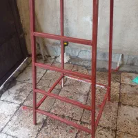 چهار پایه فلزی