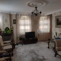 **اعتبار خانه به نور آن است**