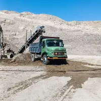 انجام کلیه کارهای ساختمانی با کامیون و بیل مکانیکی