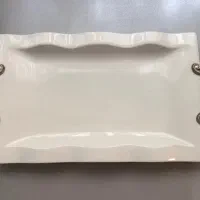 چند عدد دیس میوه و شیرینی خوری