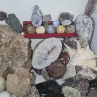 سنگ های قیمتی و کلکسیونی و ارزشمند