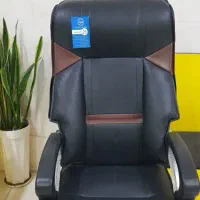 صندلی مدیریت واداری کاملانو