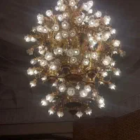 خریدار*و فروشنده لوستر برنزی و اینه شمعدان