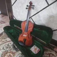 ویالون|ویولن|خان ببین, |دیوار