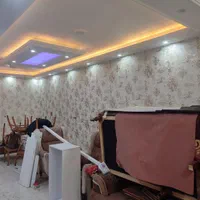 نصب کاغذ دیواری و پوستر سه بعدی