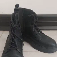 نیم بوت در حد نو
